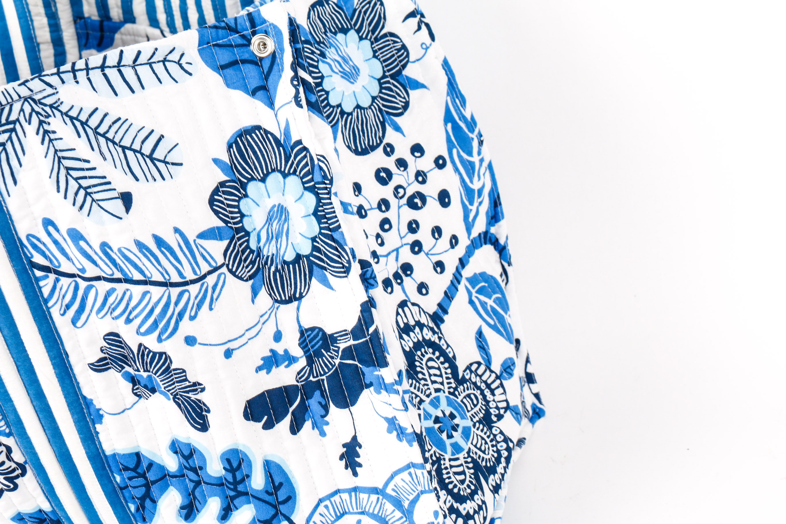 Three Gretchen Scott Beach Totes