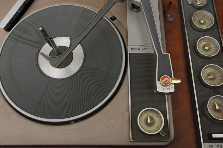Vintage RCA Victor Victrola Console