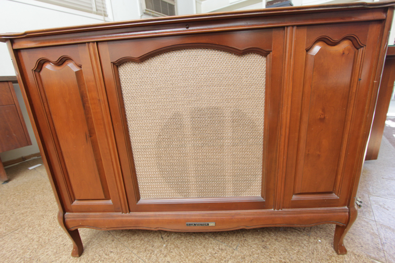 Vintage RCA Victor Victrola Console