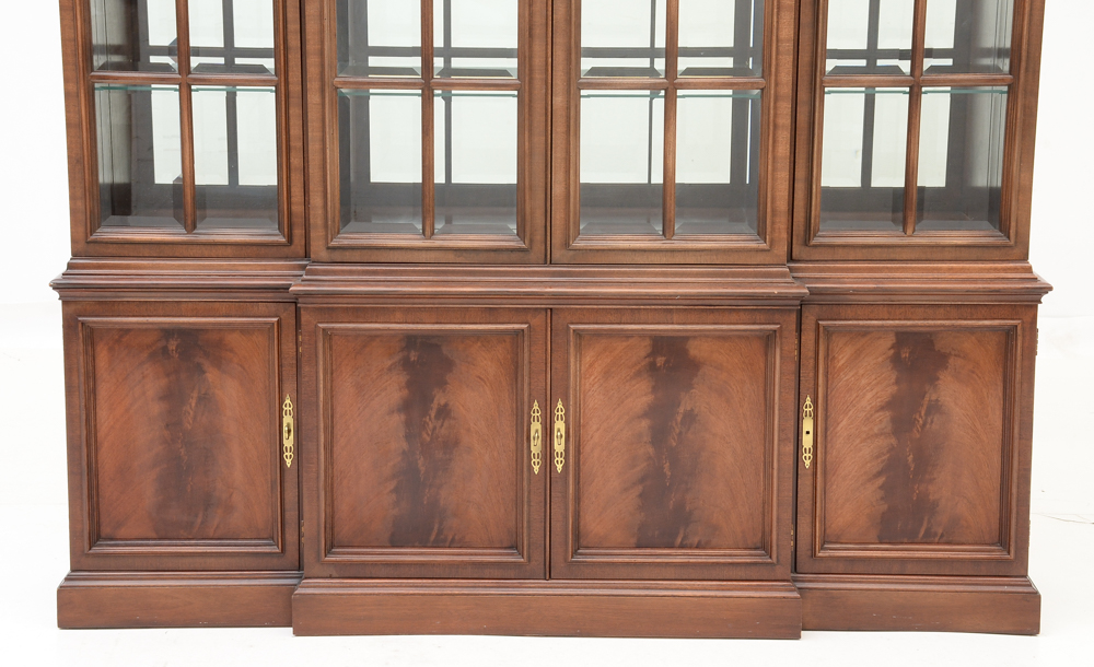 Mahogany Finish Breakfront China Cabinet