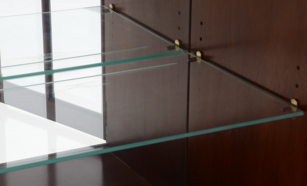 Mahogany Finish Breakfront China Cabinet