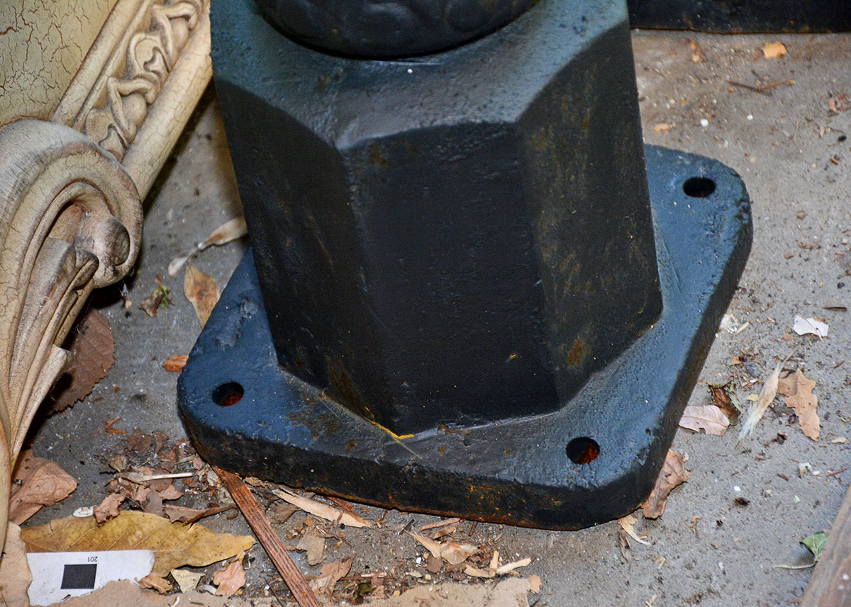 Cast Iron Horse Hitching Post