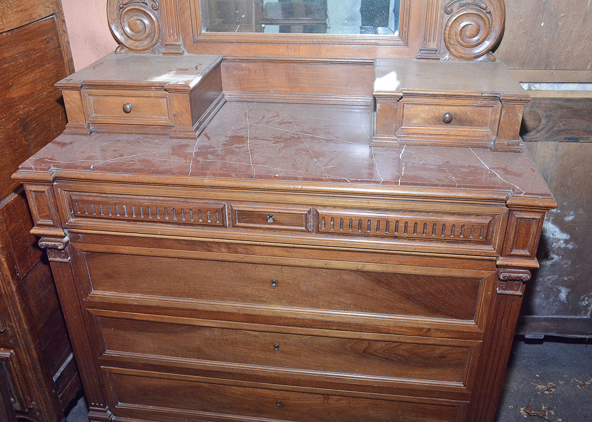 Antique Eastlake Style Marble Top Chest of Drawers With Vanity Mirror