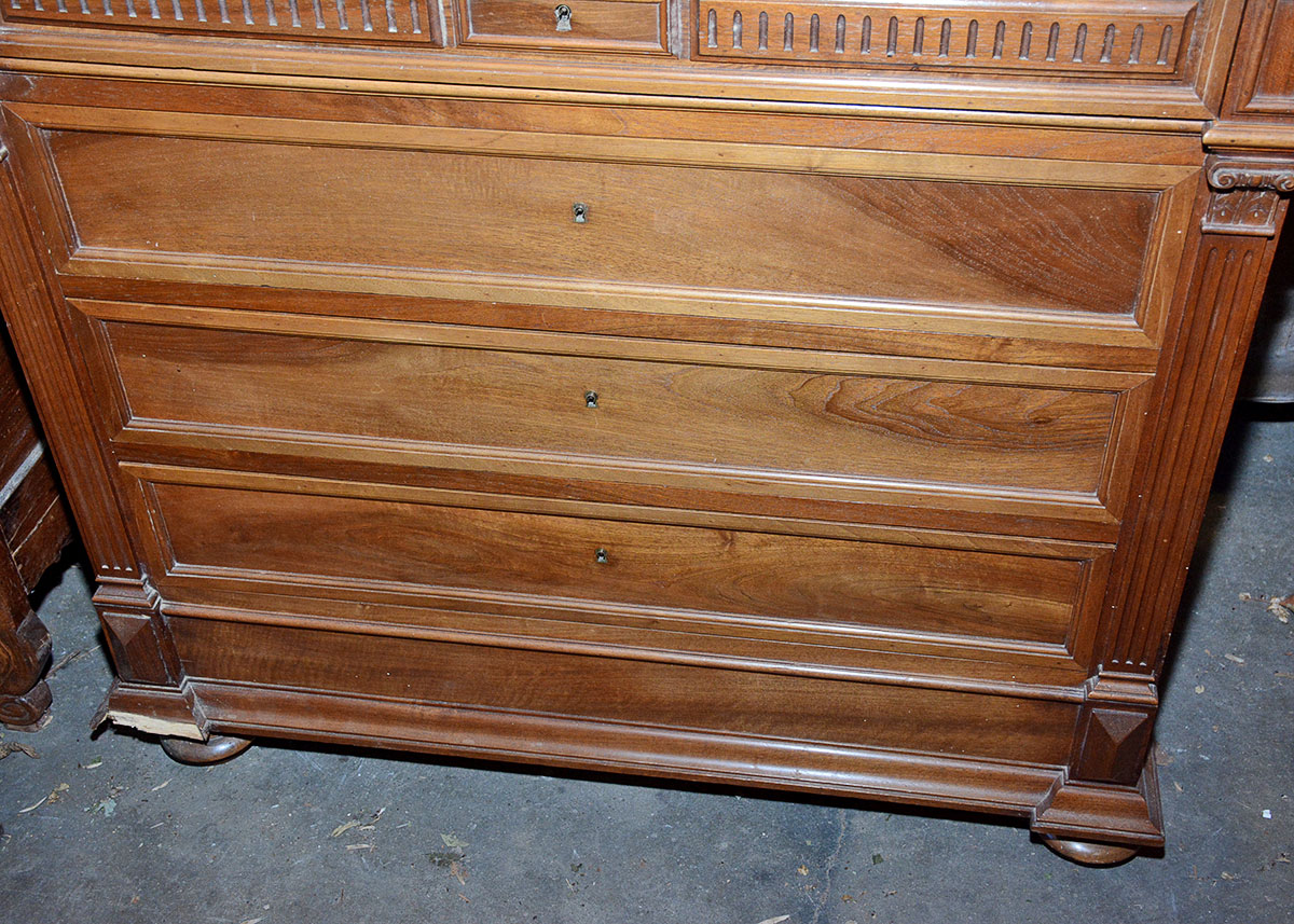 Antique Eastlake Style Marble Top Chest of Drawers With Vanity Mirror