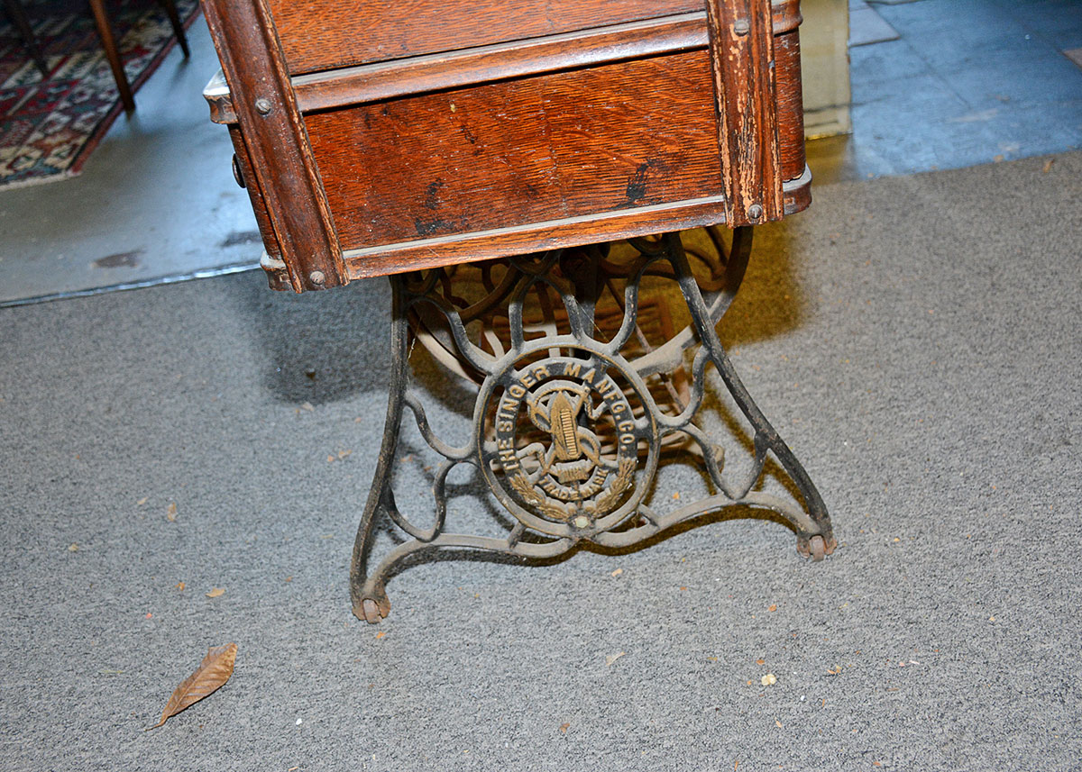 Antique Singer Sewing Machine with Treadle Table