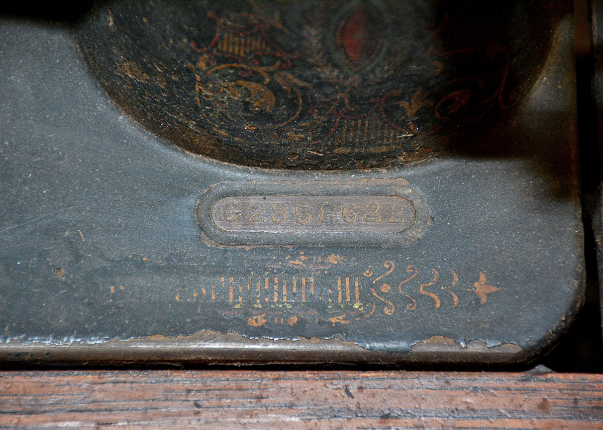 Antique Singer Sewing Machine with Treadle Table