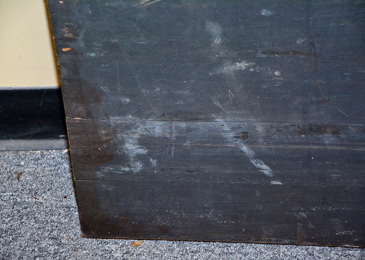 Hand-Painted Wooden Sign "King's Head"