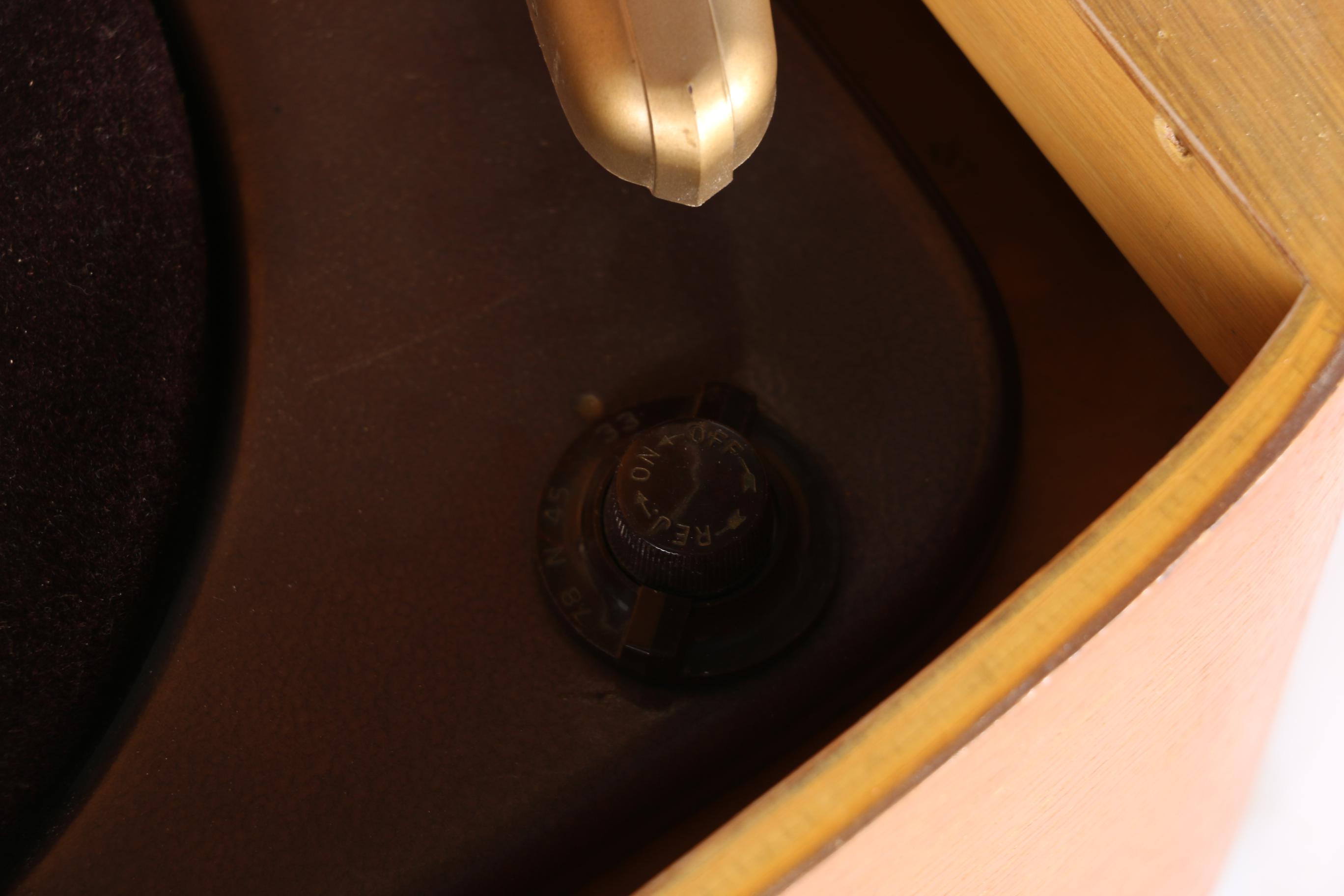 Wilcox-Gay Vintage Turntable