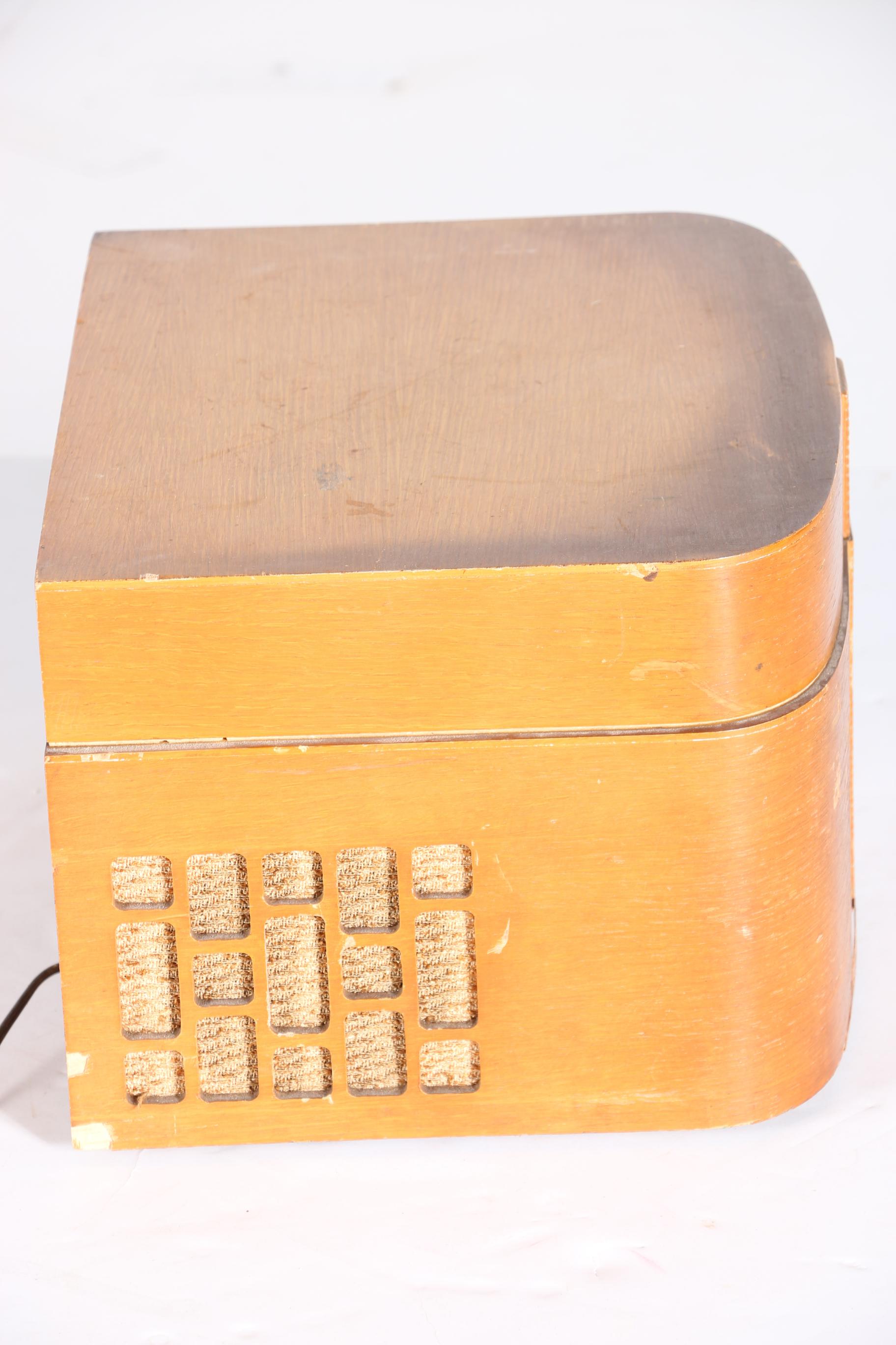 Wilcox-Gay Vintage Turntable