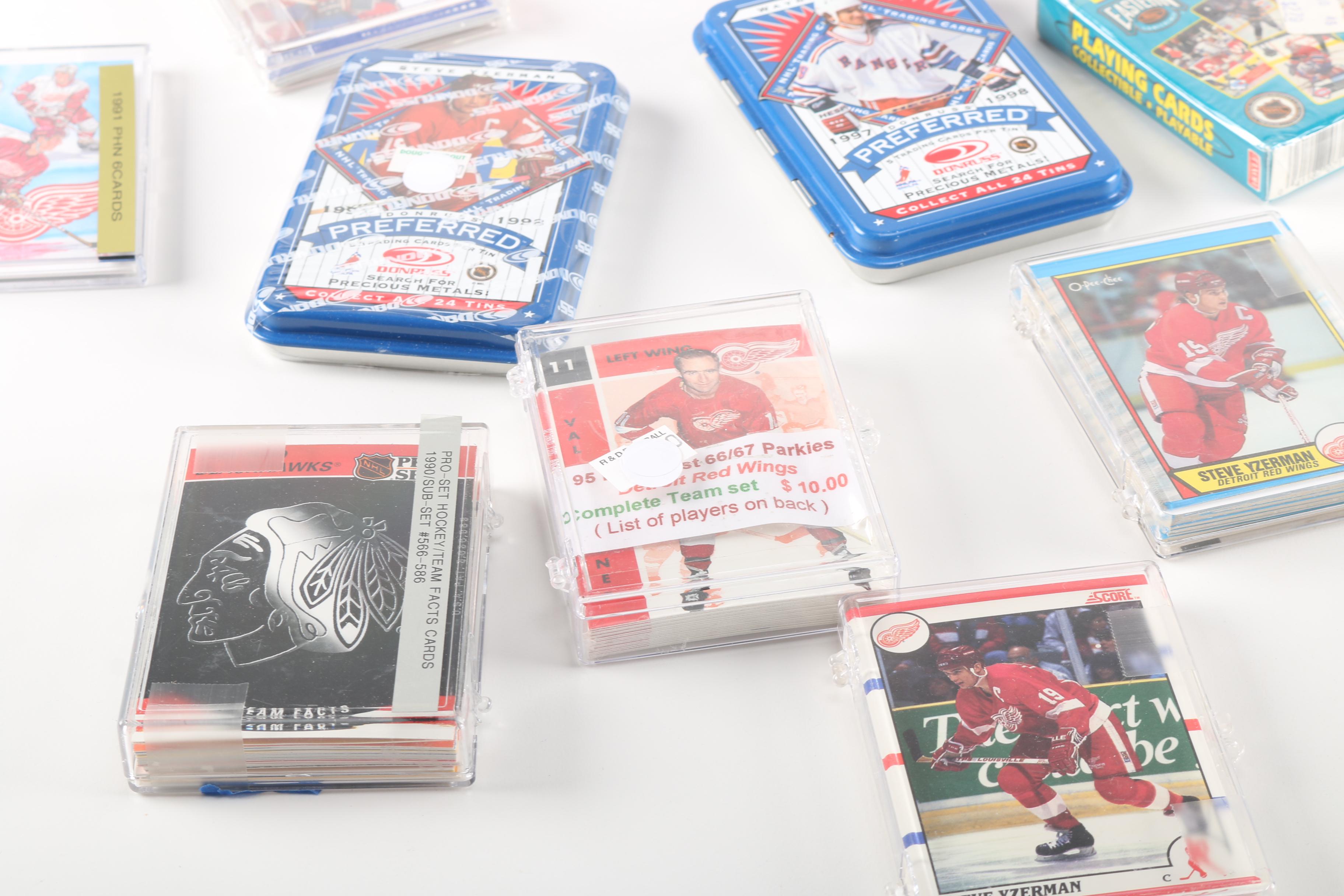 Assorted Detroit Red Wings Hockey Memorabilia