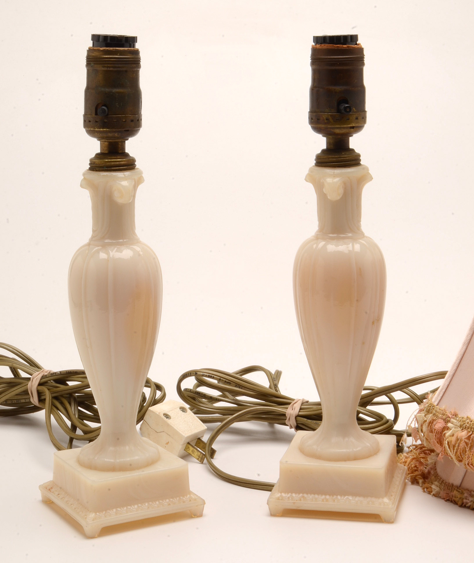 Vintage Aladdin Alacite Boudoir Lamps