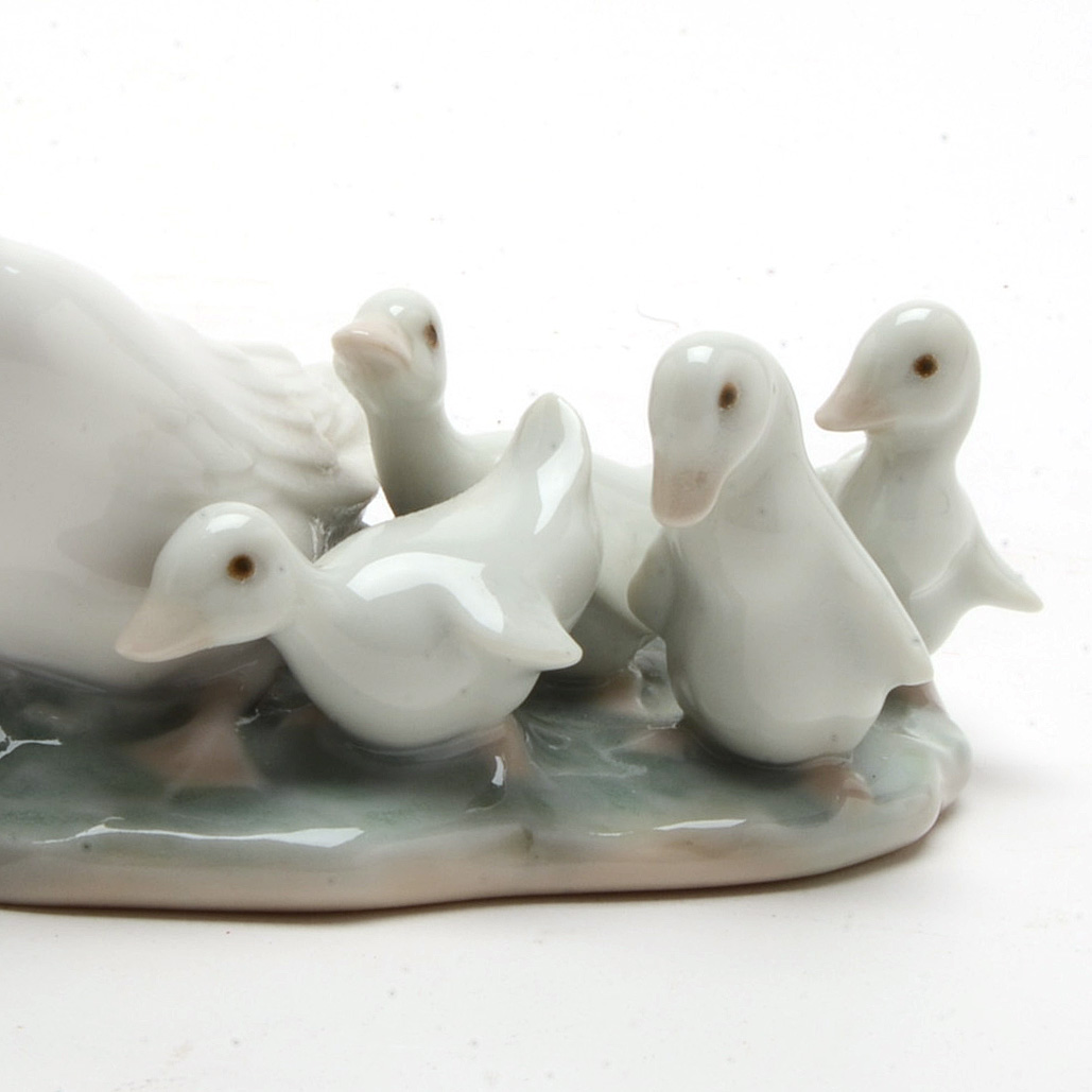 Lladró "Little Ducks After Mother" Figurine
