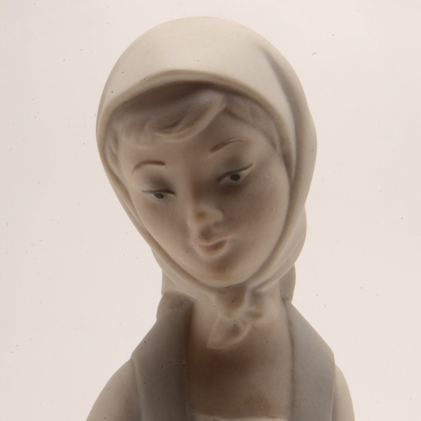Lladró "Shepherdess with Dove" Figurine