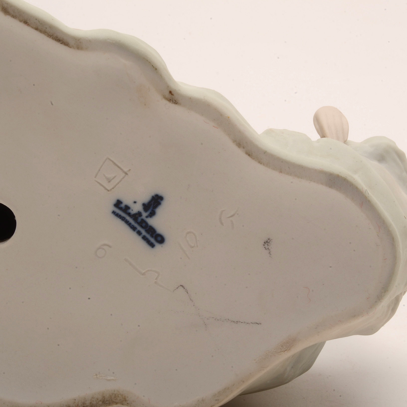 Lladró "Shepherdess with Dove" Figurine