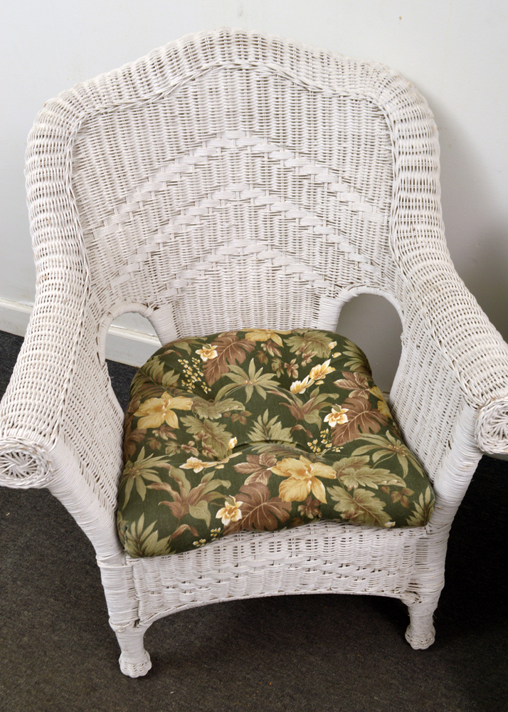 Vintage Wicker Loveseat and Armchairs