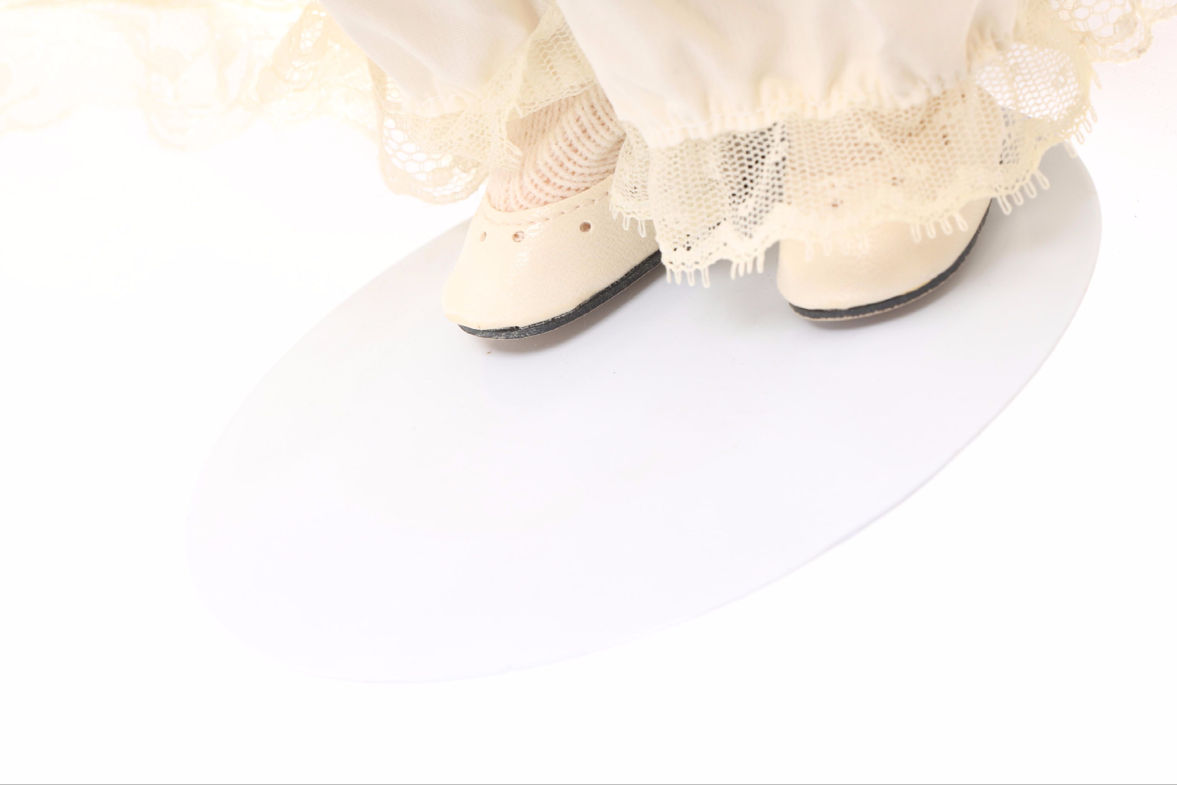 Porcelain Dolls Featuring DanDee Collectors Choice