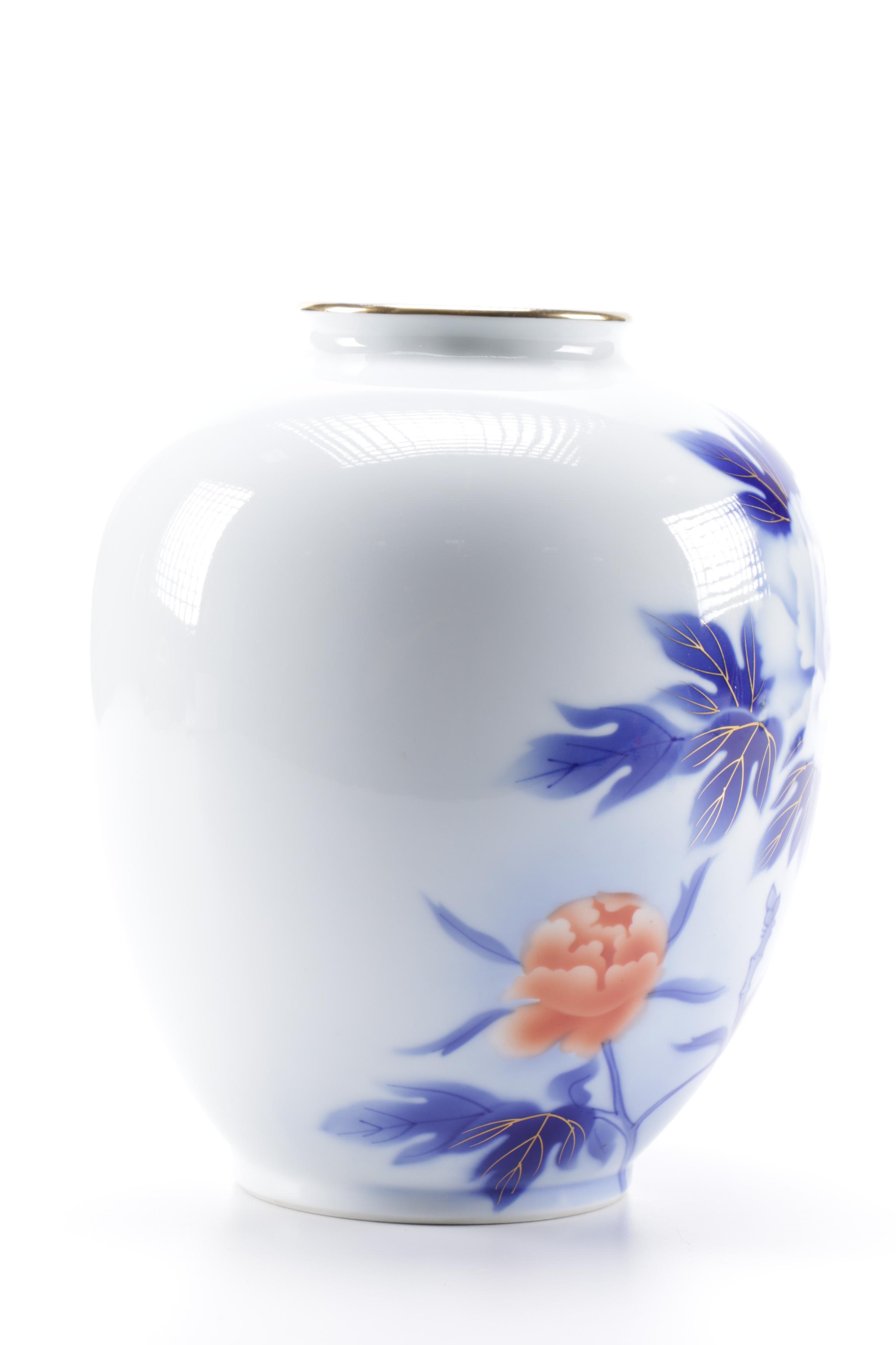 Vintage Japanese Fukagawa Ware Porcelain Vase