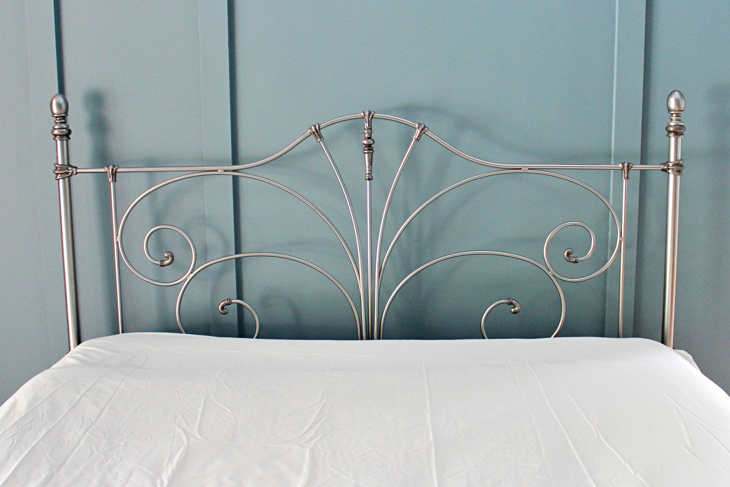 King Size Metal Scroll Headboard