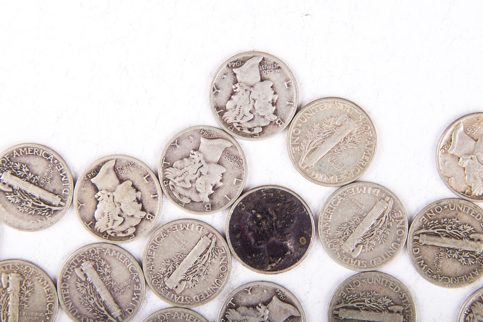 Grouping of 1940s Mercury Silver Dimes