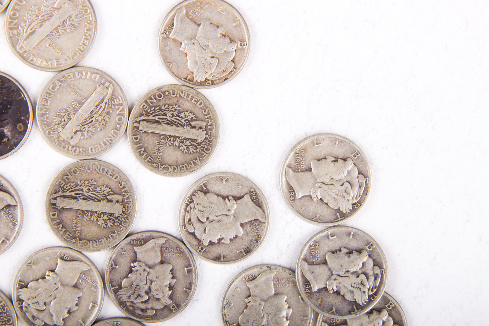 Grouping of 1940s Mercury Silver Dimes
