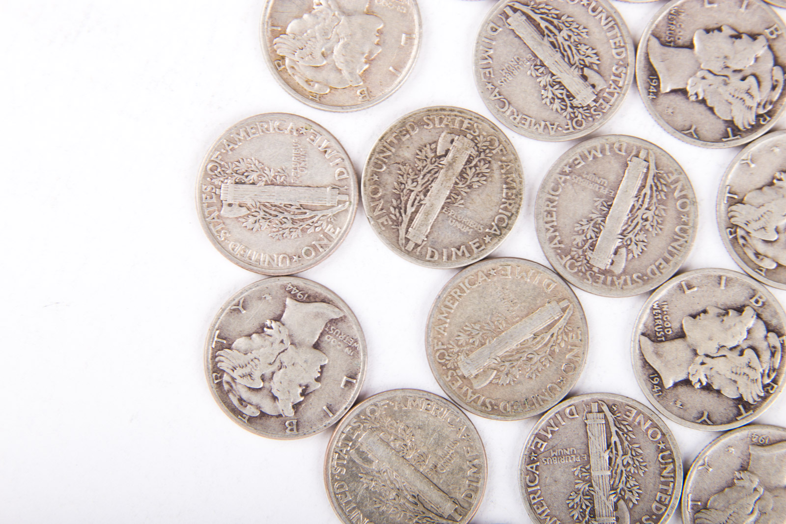 Grouping of 1940s Mercury Silver Dimes