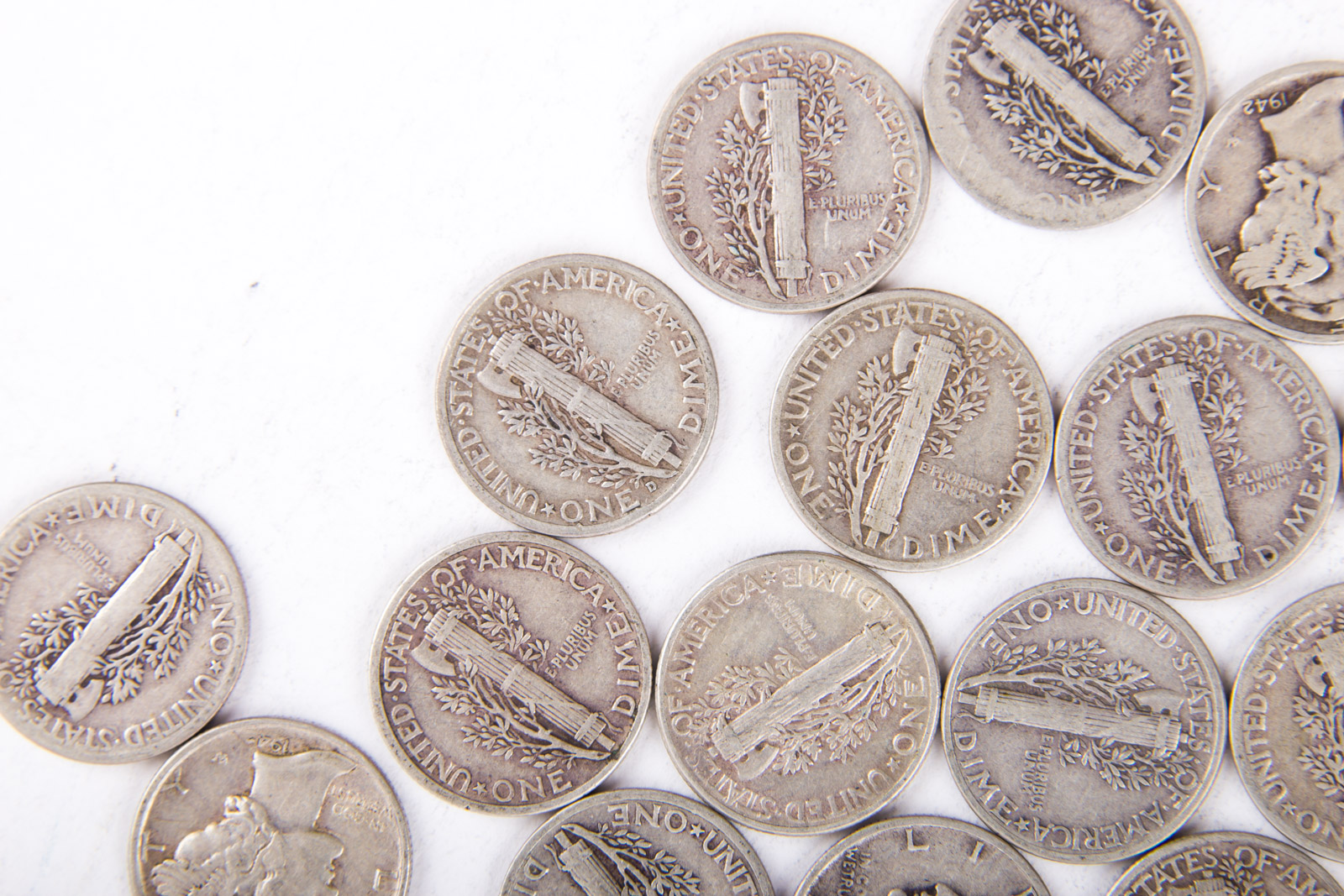 Grouping of 1940s Mercury Silver Dimes