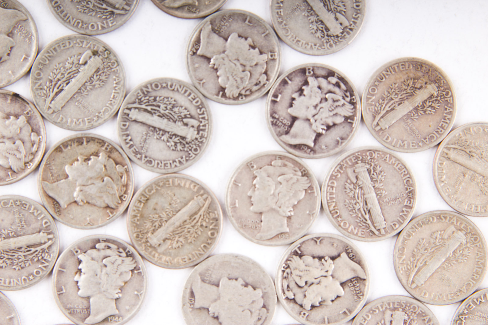 Grouping of 1940s Mercury Silver Dimes