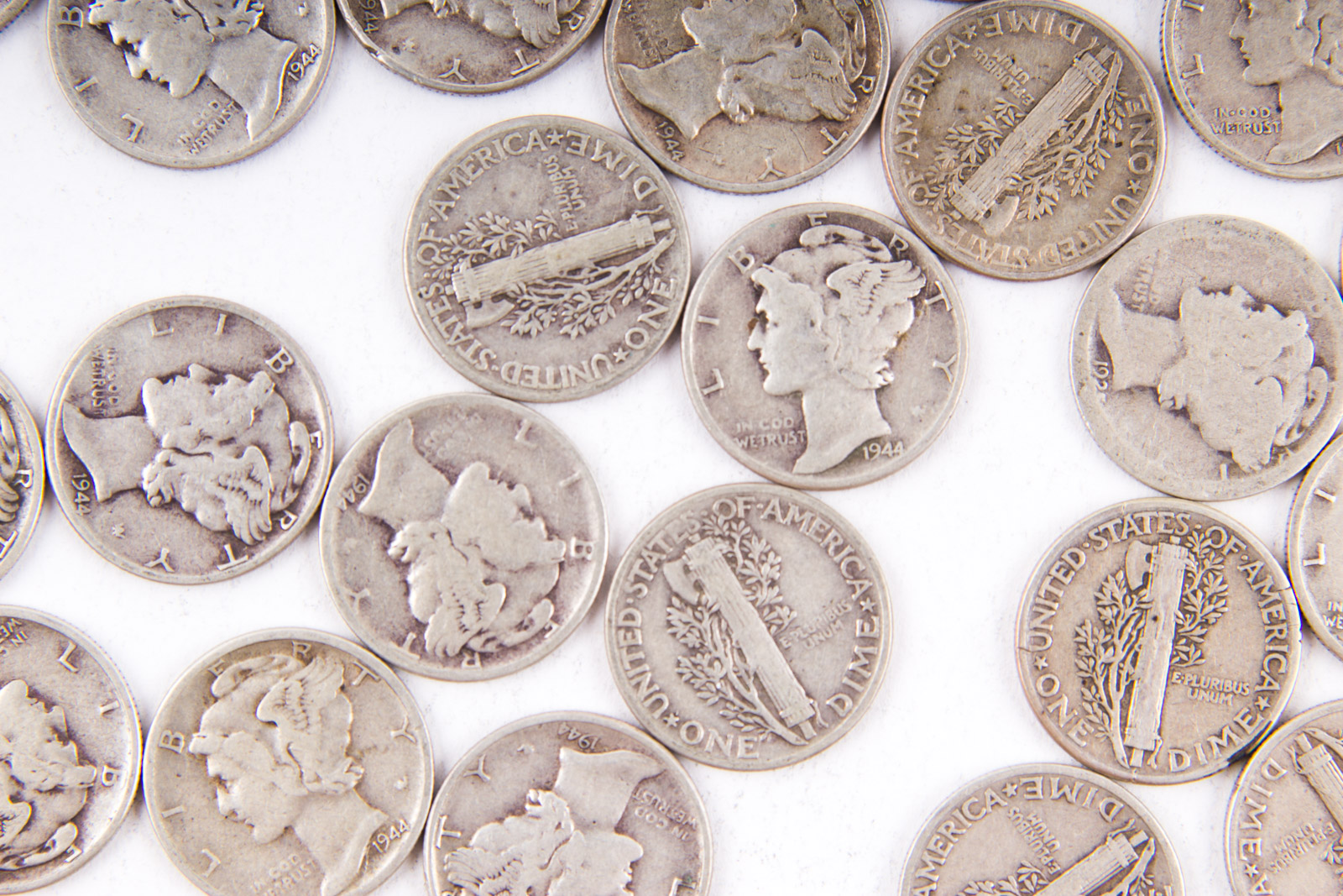 Grouping of 1940s Mercury Silver Dimes