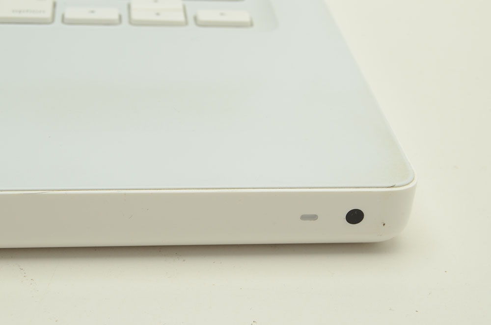 13" MacBook Laptop Computer