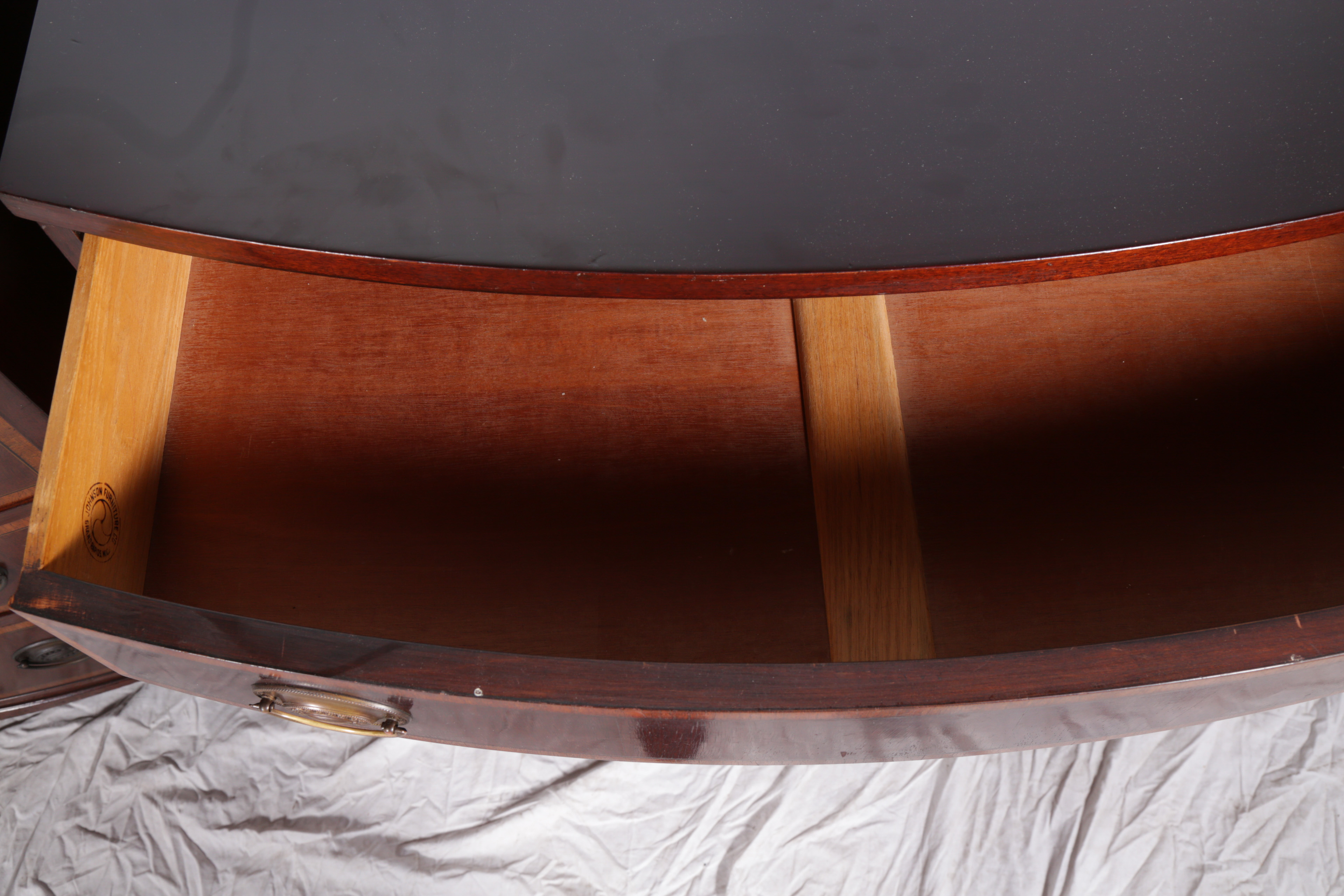 Vintage Hepplewhite Style Mahogany Chest of Drawers by Johnson Furniture