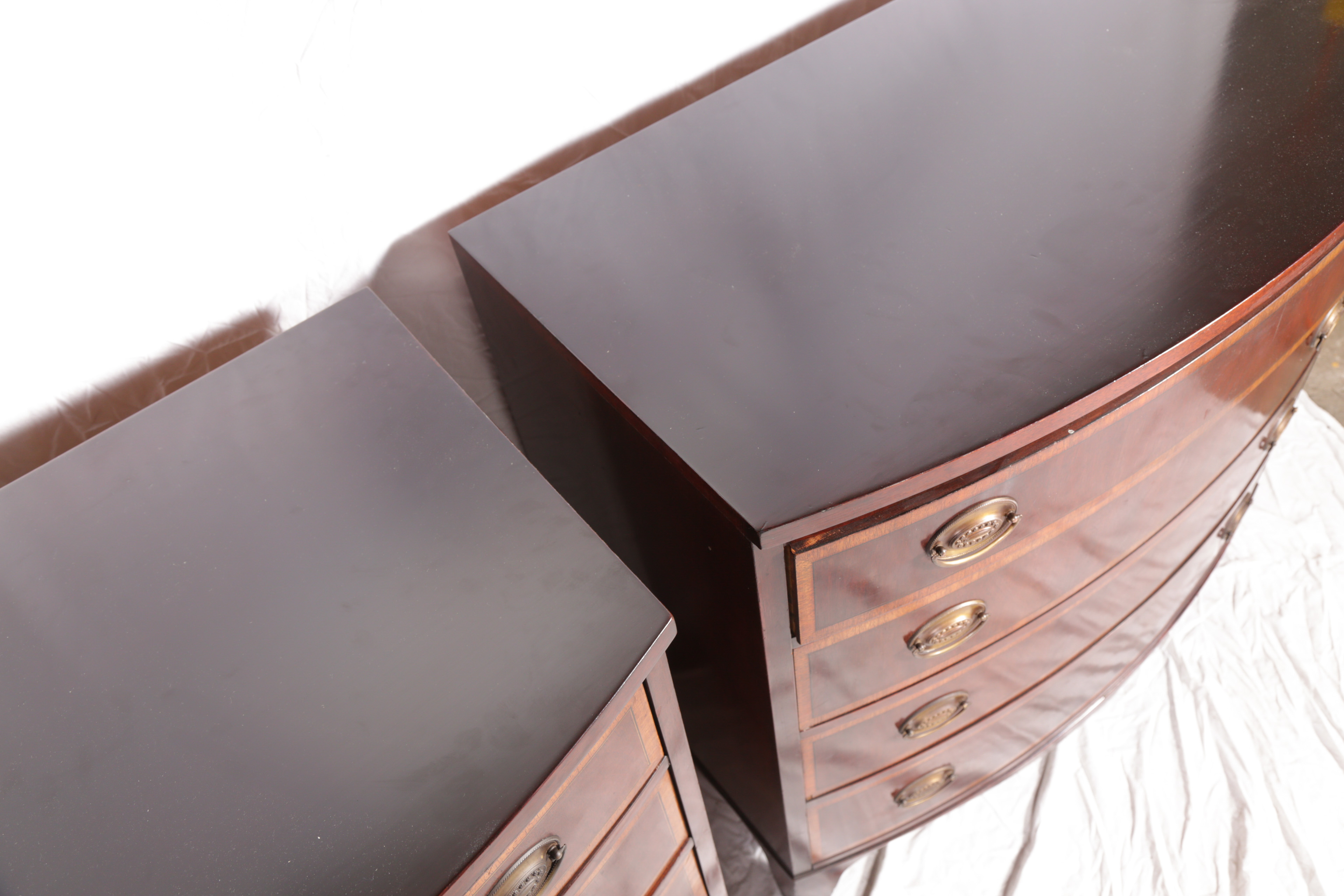 Vintage Hepplewhite Style Mahogany Chest of Drawers by Johnson Furniture