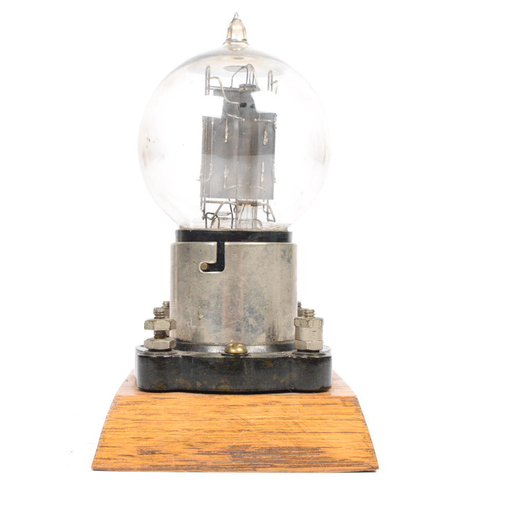 Vintage Western Electric 205D Vacuum Tube