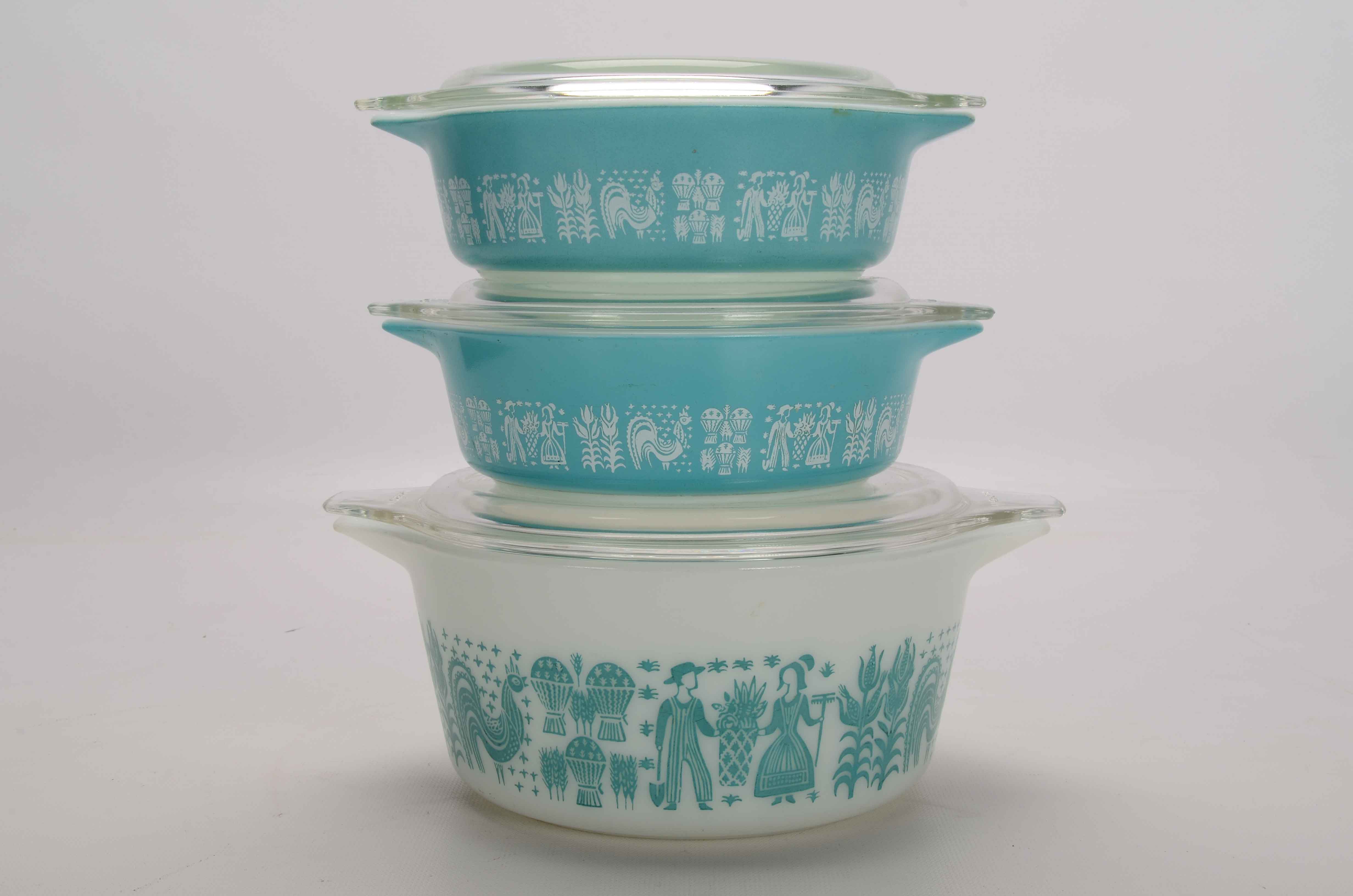 Vintage Pyrex ¨Amish Butterprint¨ Set