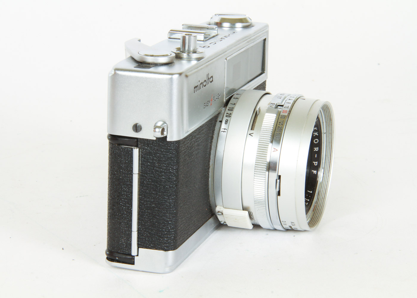 Vintage Minolta Easy Flash Hi-Matic 9 with a Manual