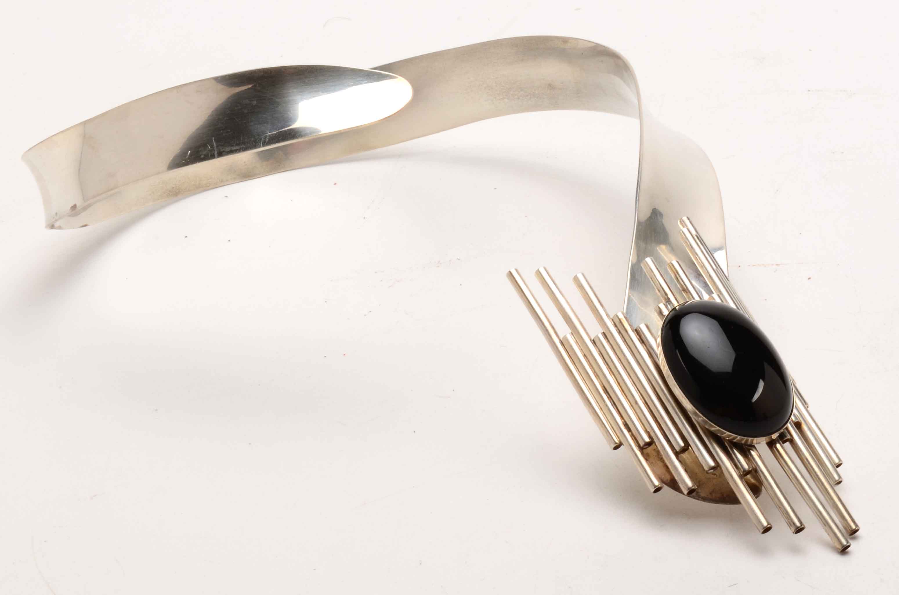 Aaron Rubinstein Signed Modernist Sterling and Onyx Necklace