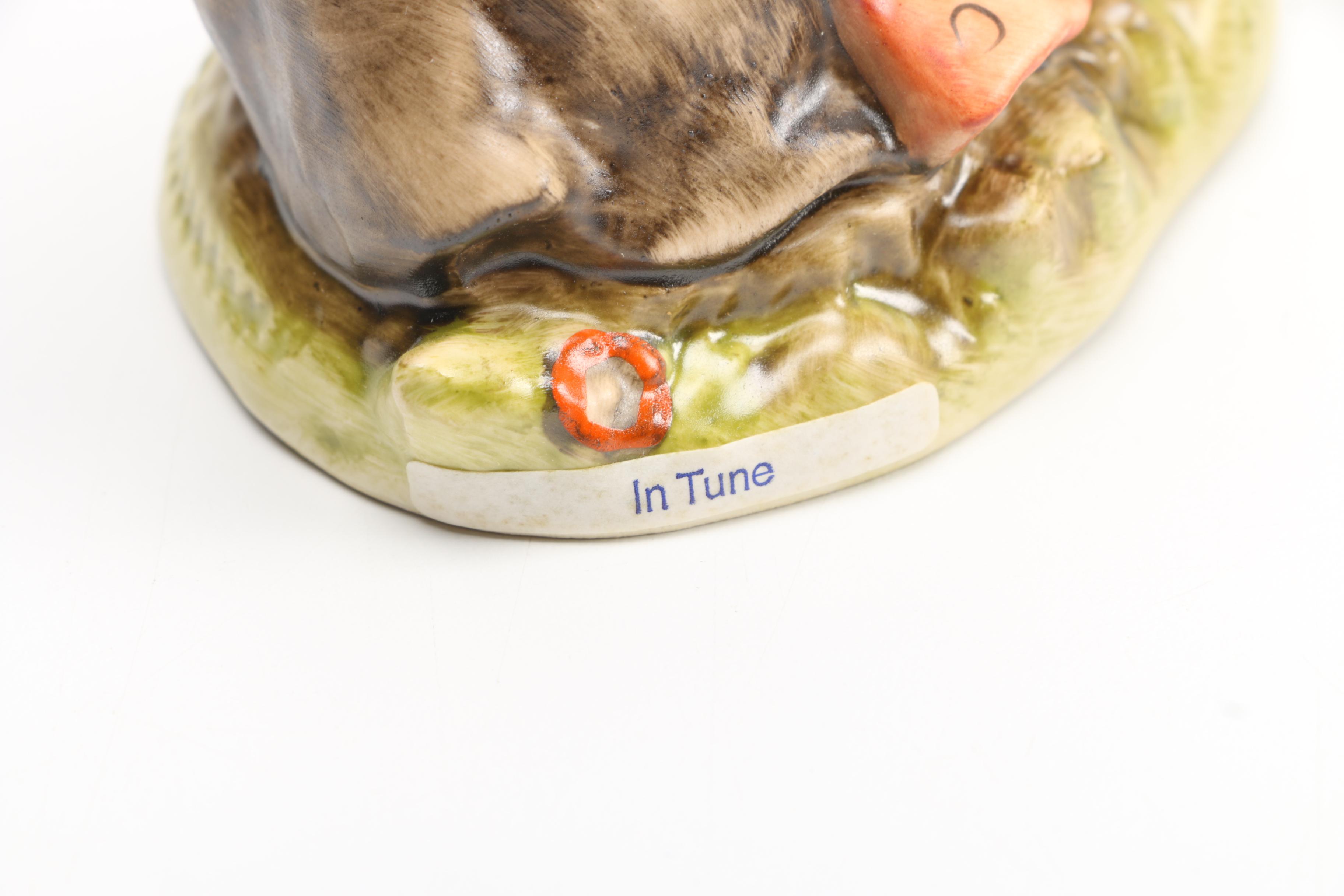 1979 Goebel Hummel "In Tune" #414 Figurine