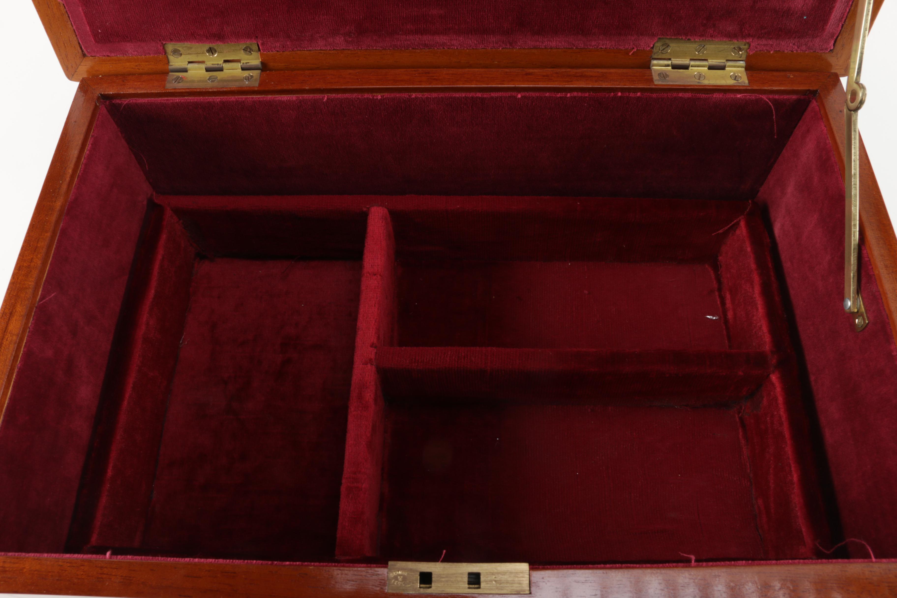 Vintage Wood Veneer Humidor