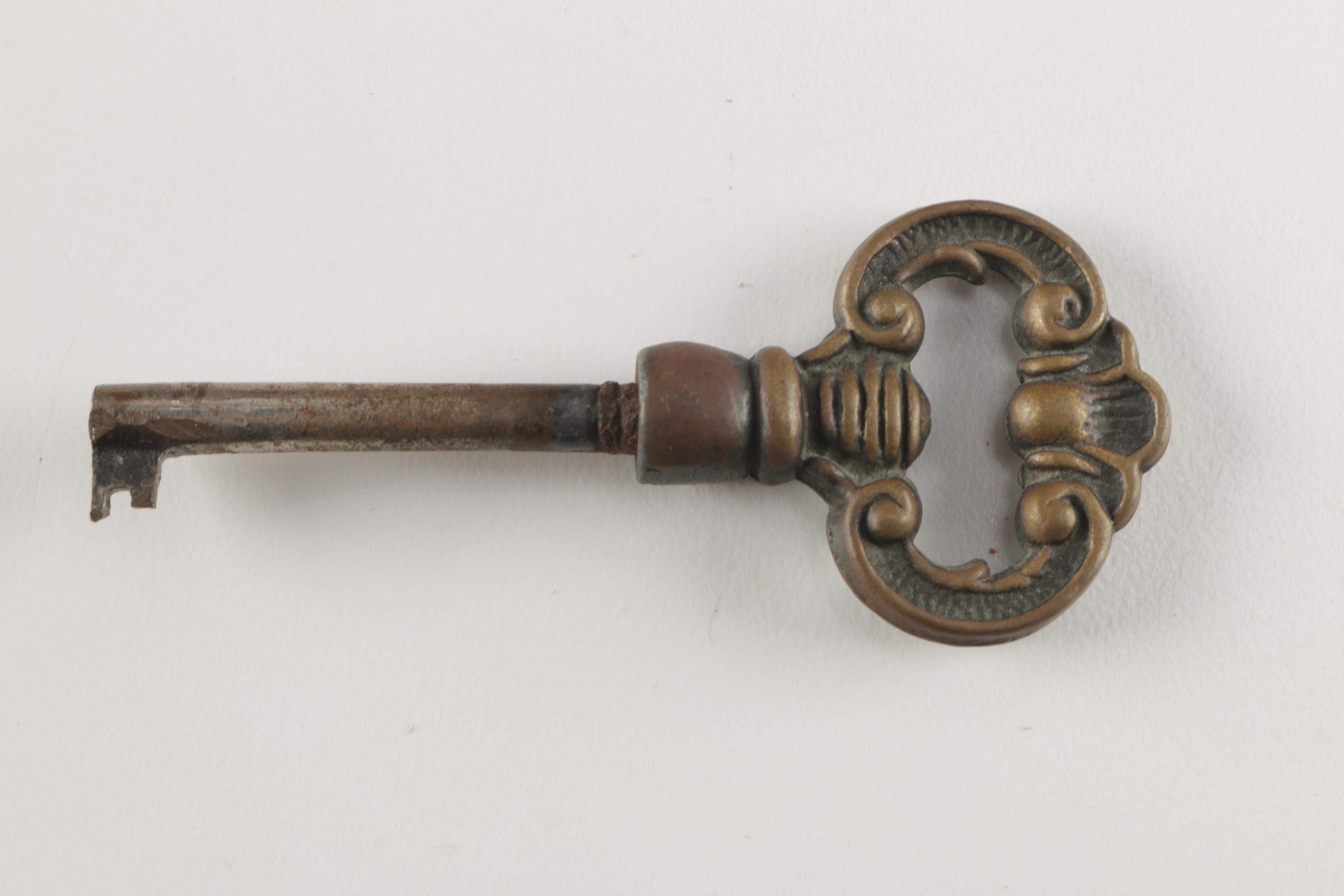 Vintage Wood Veneer Humidor