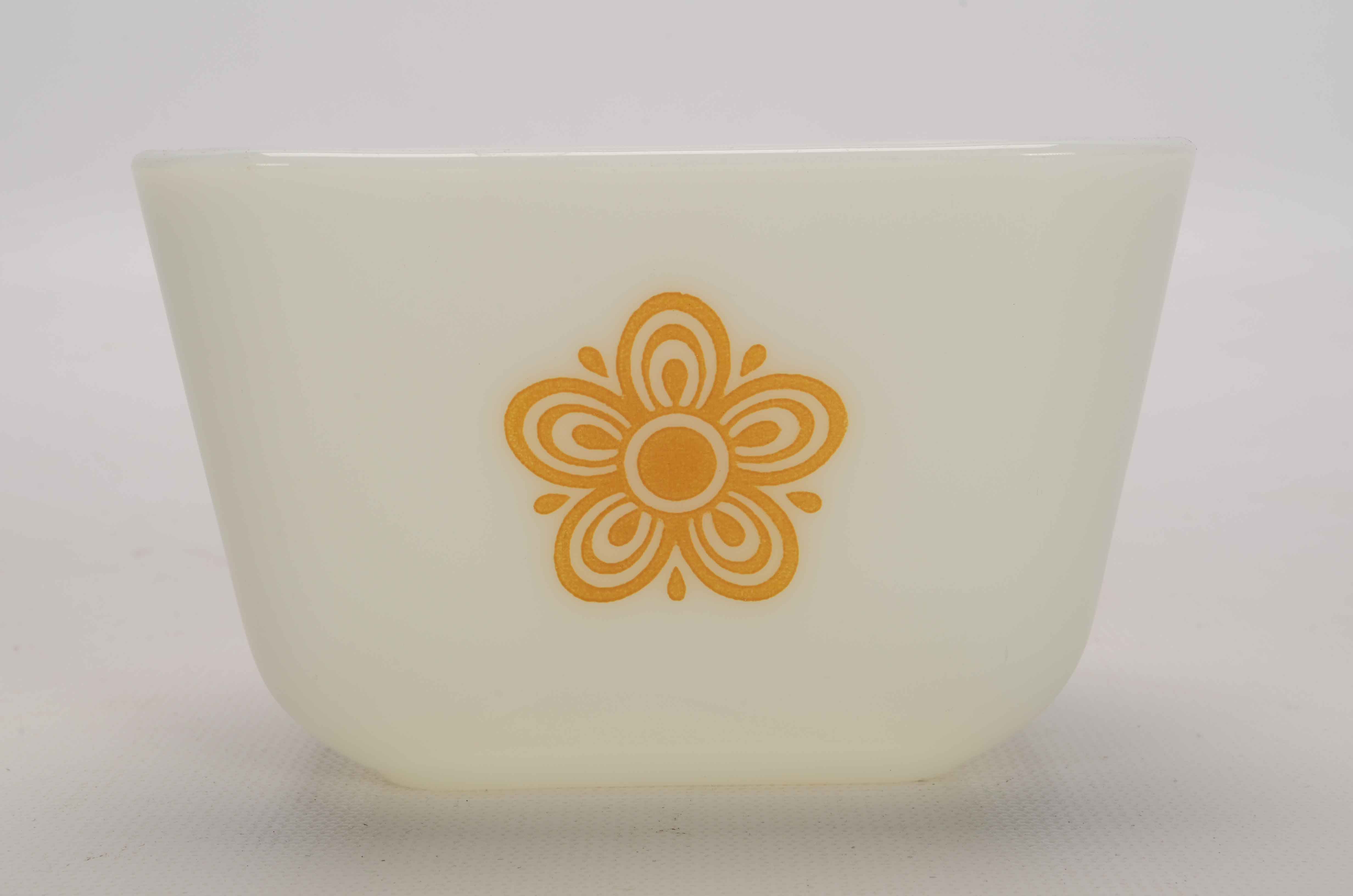 Pyrex Bowls and Dishes