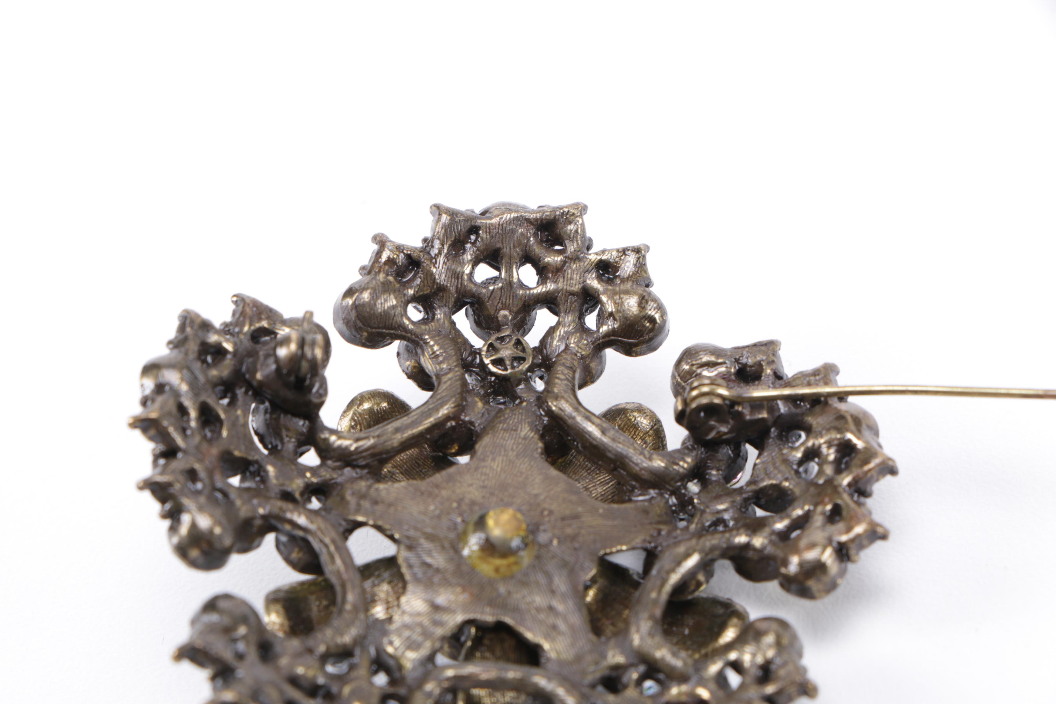 Assortment of Jewelry Featuring Sterling Silver