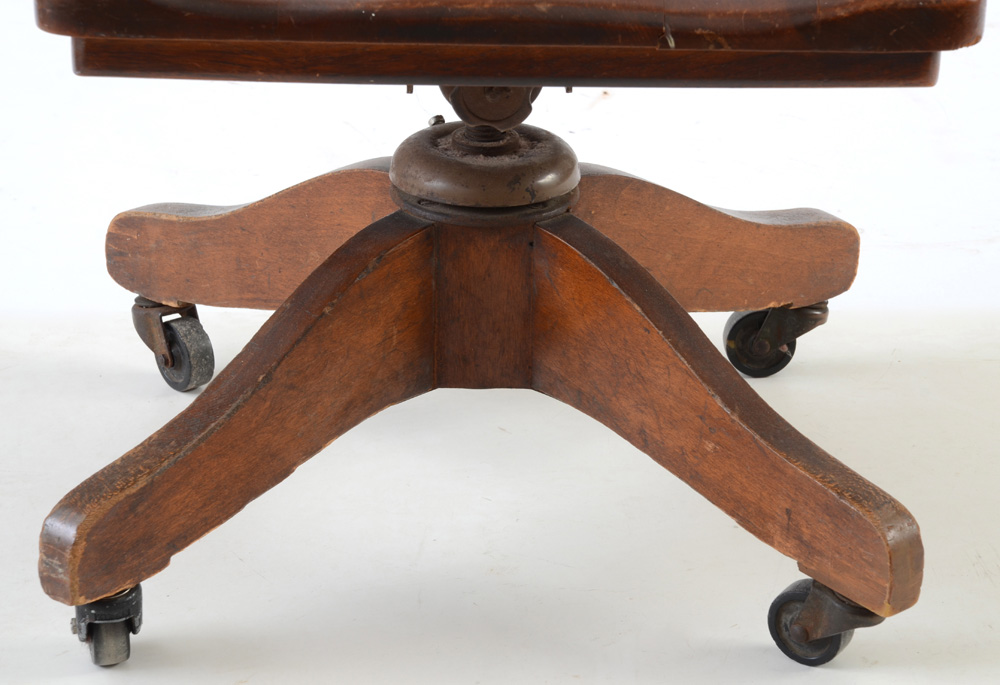 Oak Banker's Style Desk Chair on Rolling Base