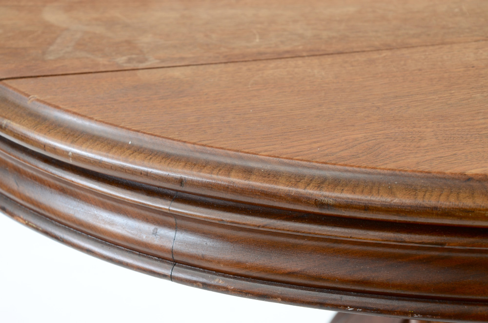 Victorian Oak Parlor Table