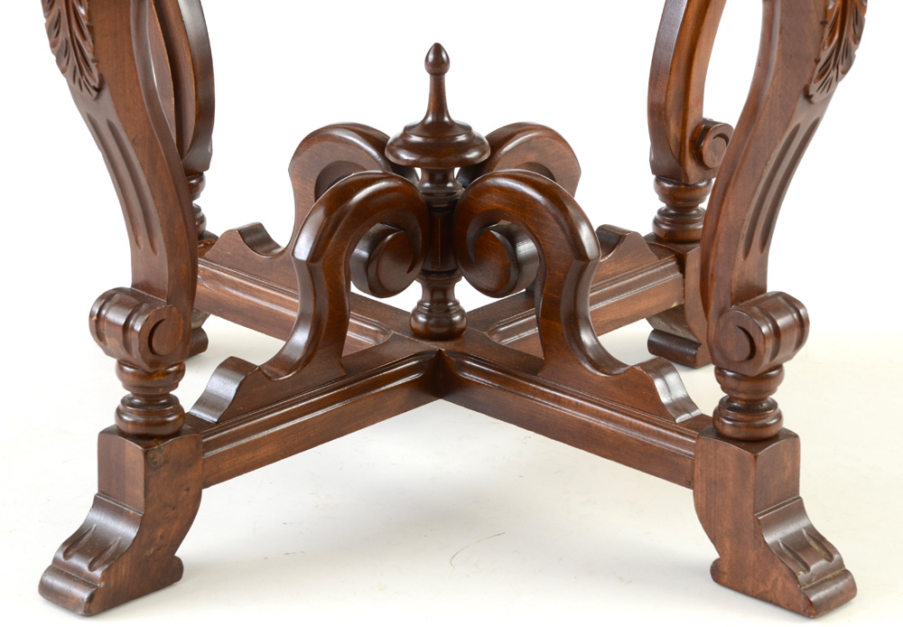 Victorian Mahogany Center Table