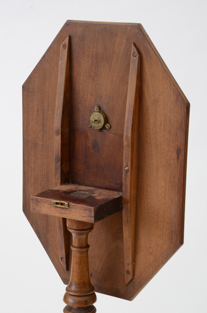 Federal Style Mahogany Tilt-Top Table