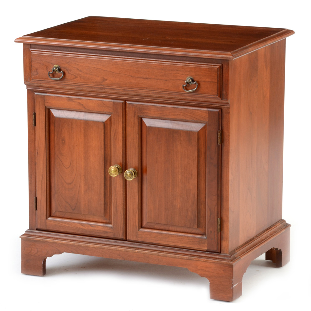Pennsylvania House Mahogany Finish Nightstand