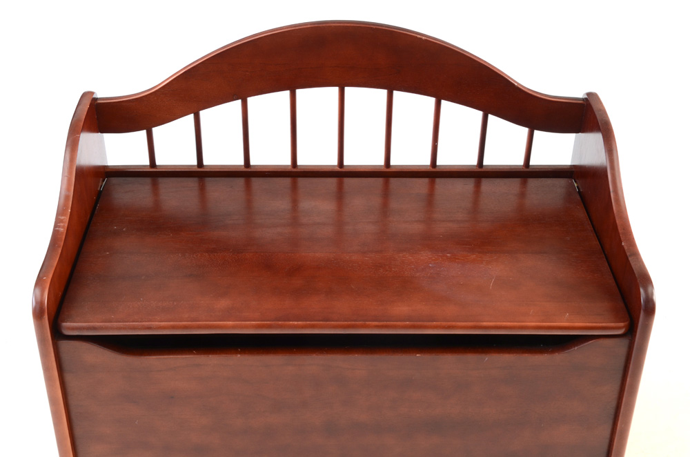 KidKraft Child's Chest Seat