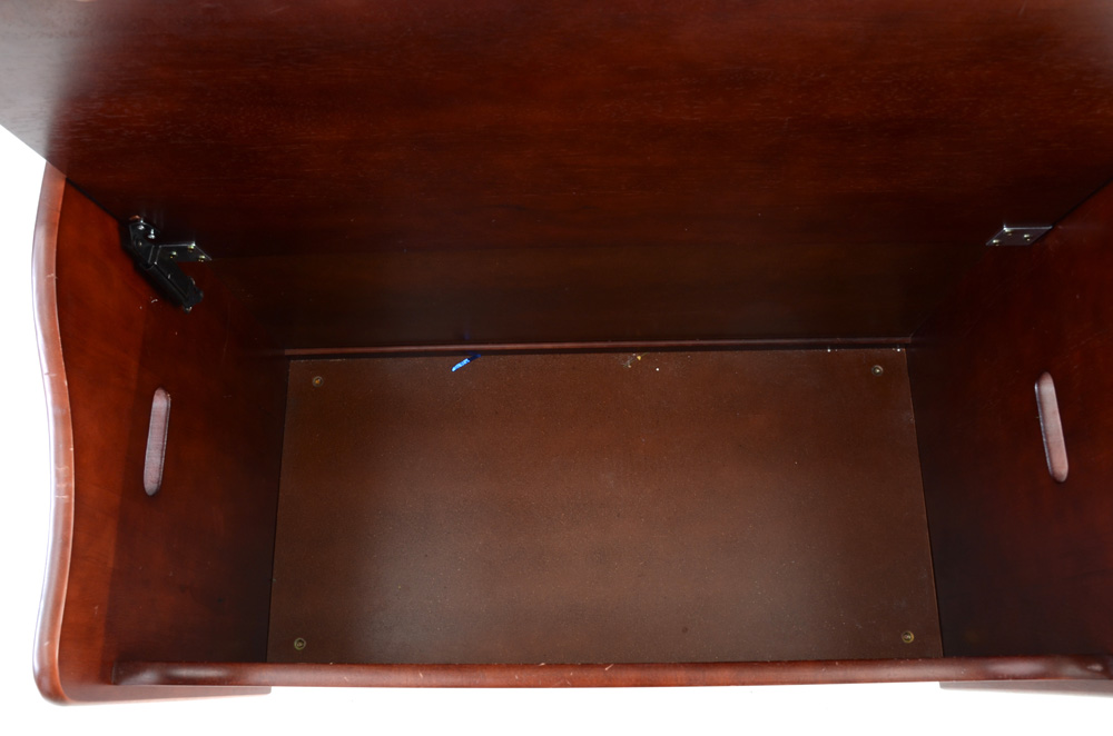 KidKraft Child's Chest Seat