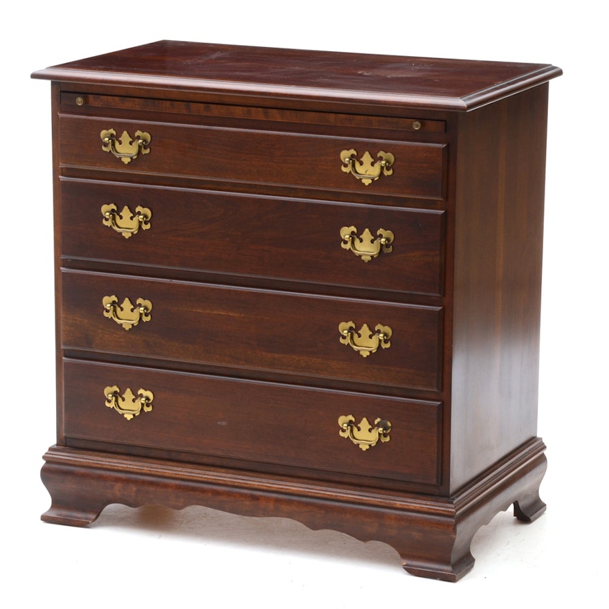 Mahogany Four Drawer Bachelor's Chest