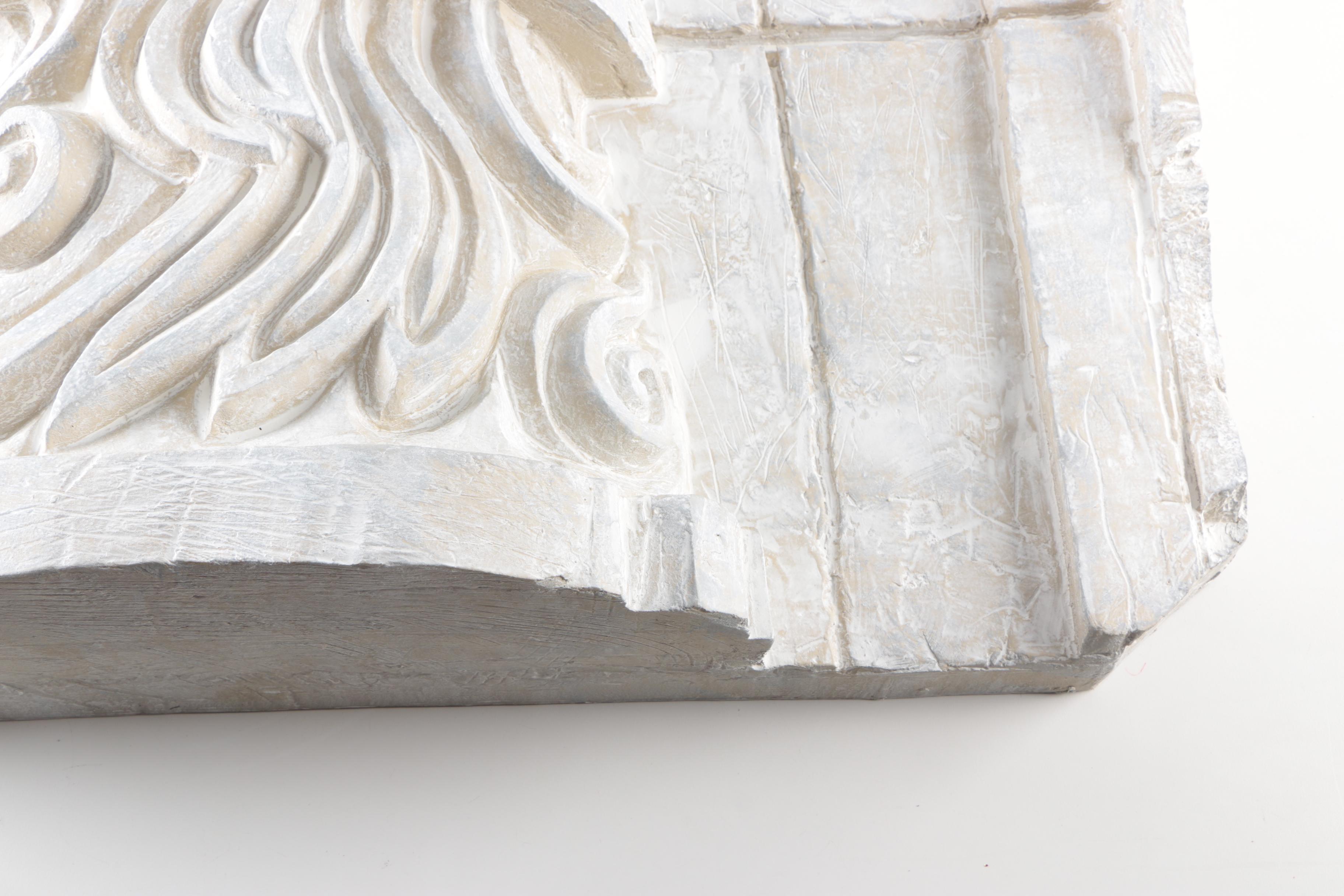 Resin Reproduction Wall Hanging With Column
