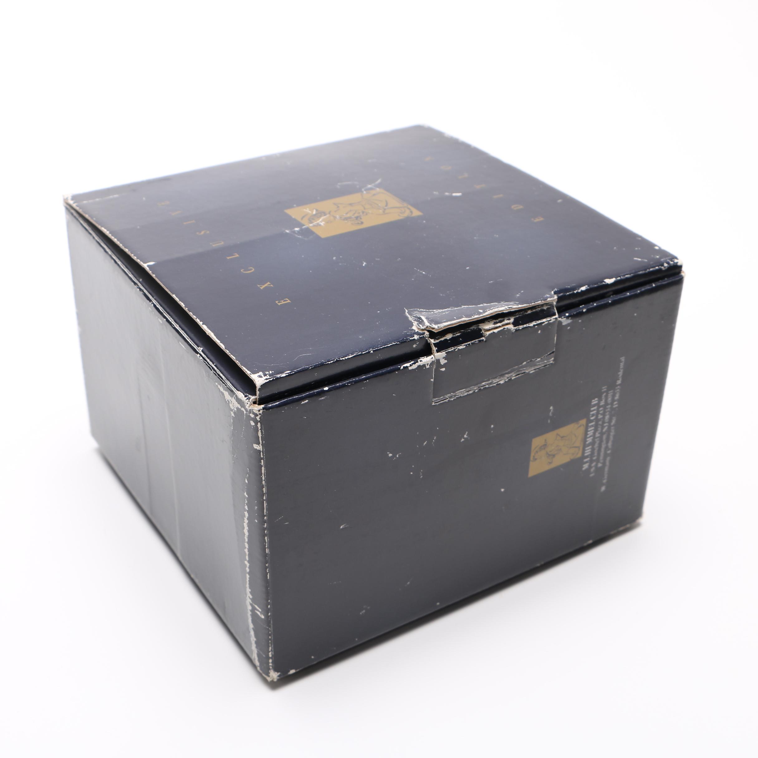 Goebel Hummel Club Edition "Honey Lover" Figurine